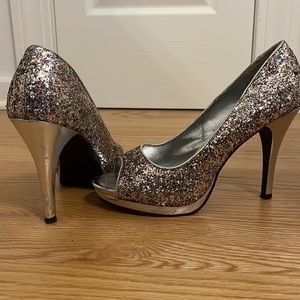 4” high multicolor glitter/shimmer heels, peep toe